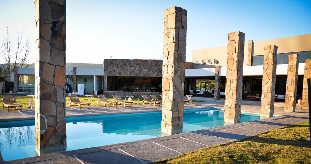 Hotel Limari اوفايي المظهر الخارجي الصورة