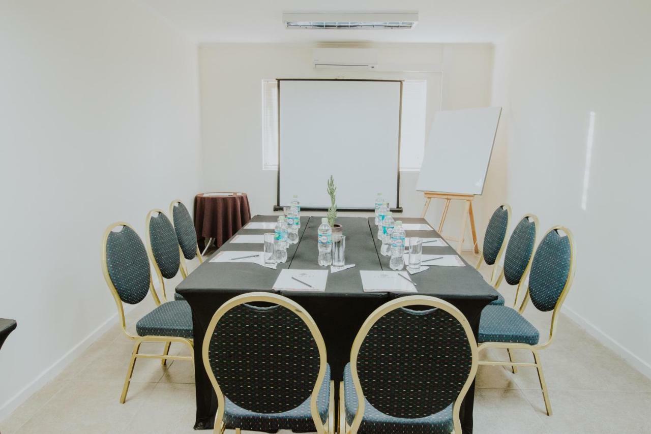 Hotel Limari اوفايي المظهر الخارجي الصورة